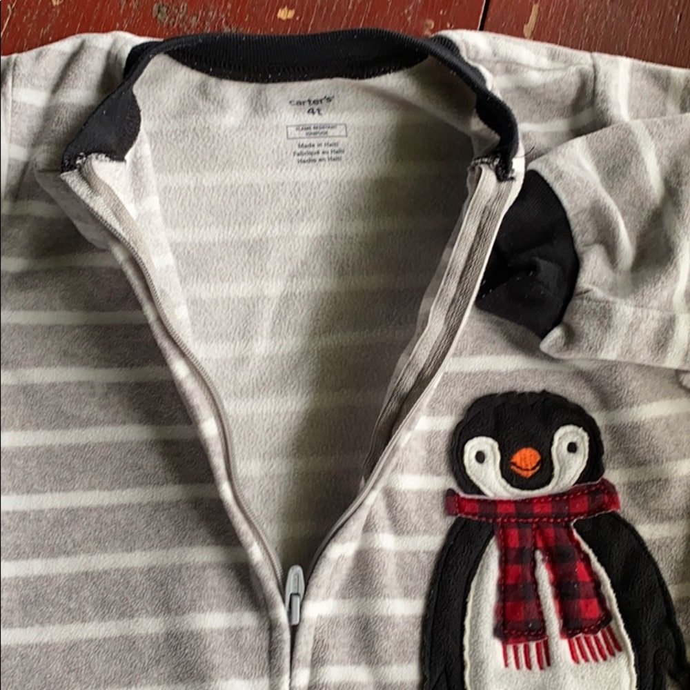 Footed PJs 4T - Picture 5 of 8